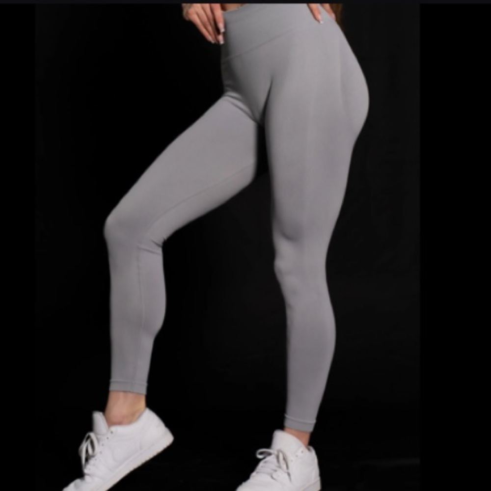 WOMEN Grey Seamless Float Yoga Fitness Pants | L